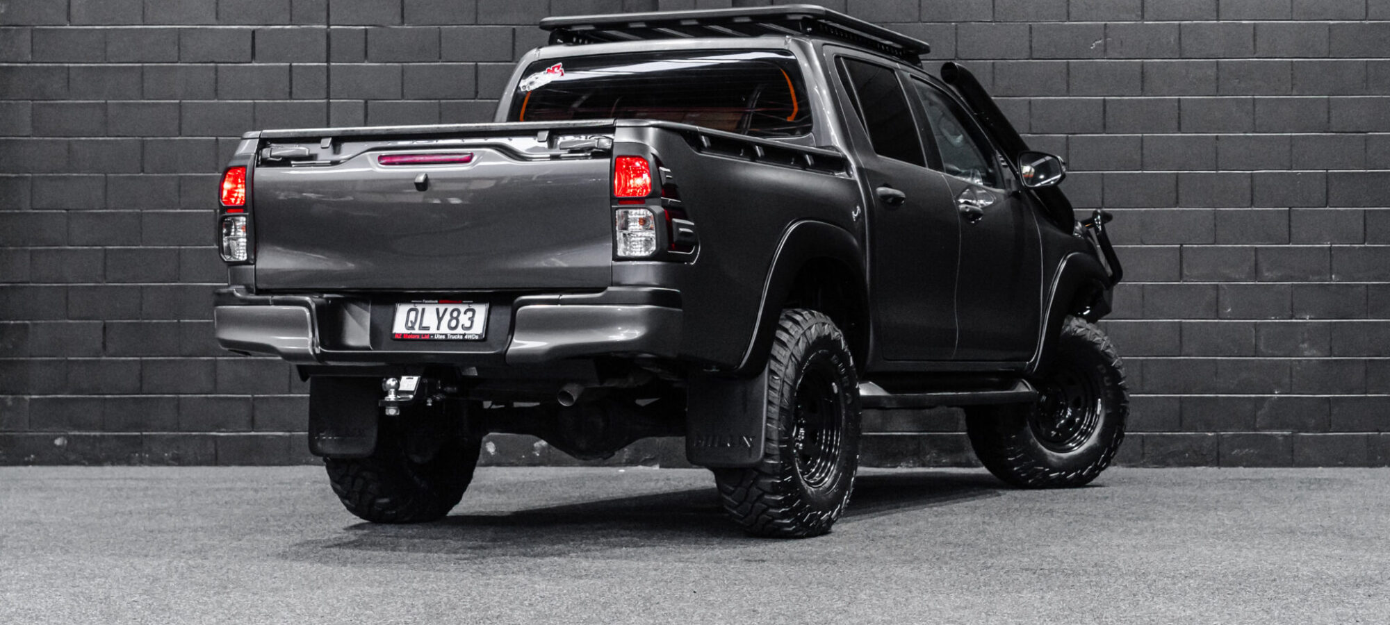 Vehicle Gallery Image