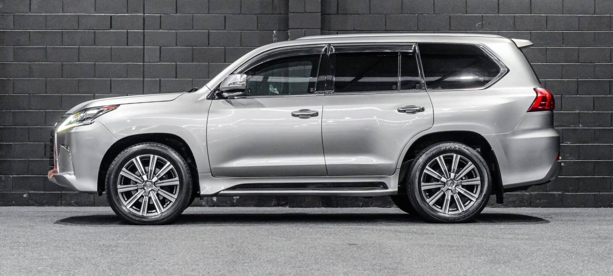 Vehicle Gallery Image