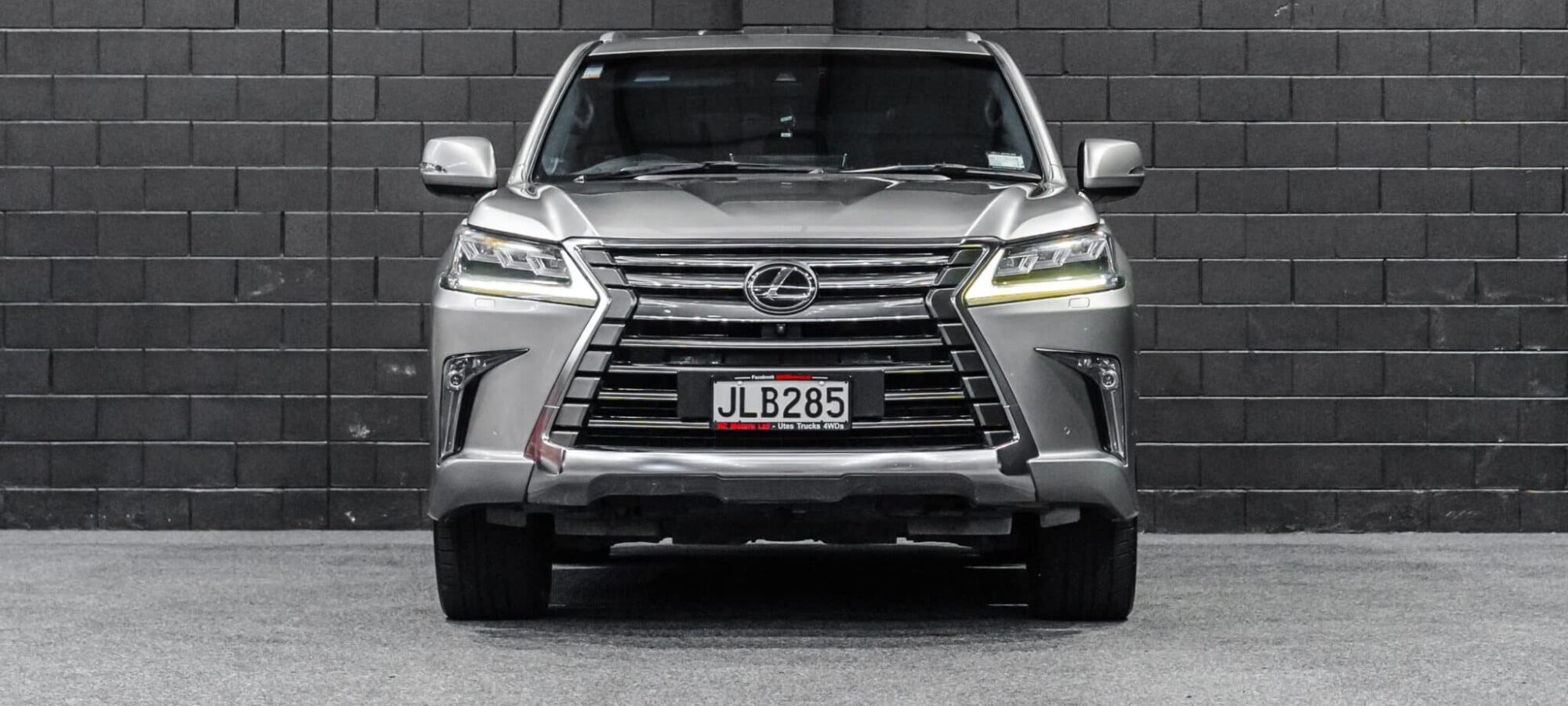 Vehicle Gallery Image