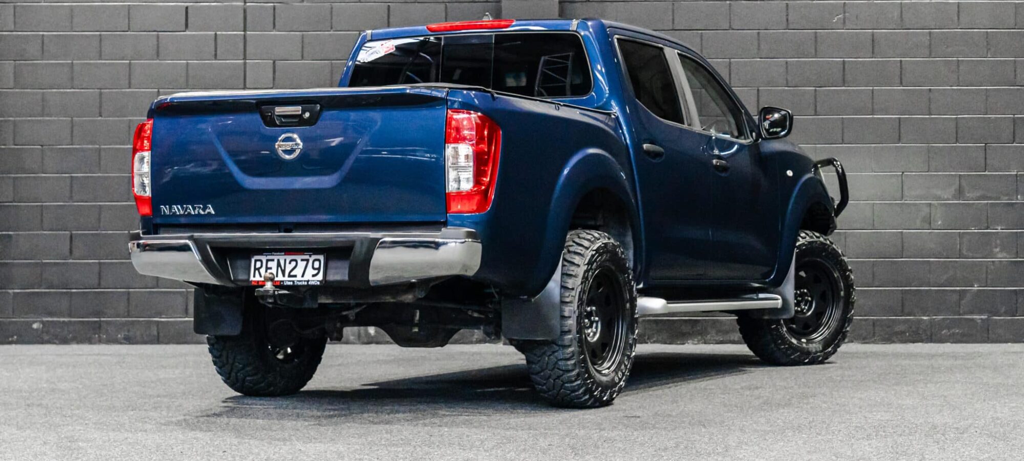 Vehicle Gallery Image