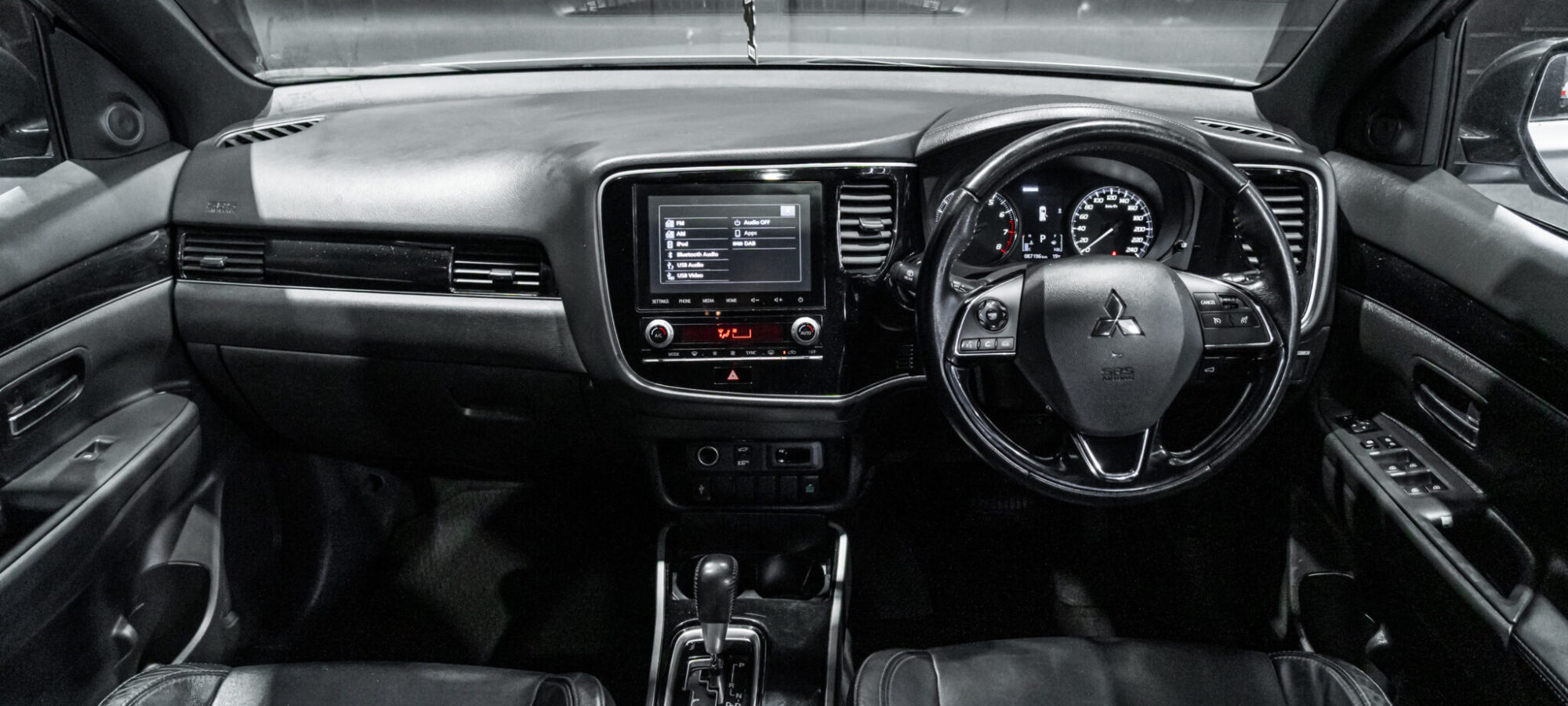 Vehicle Gallery Image