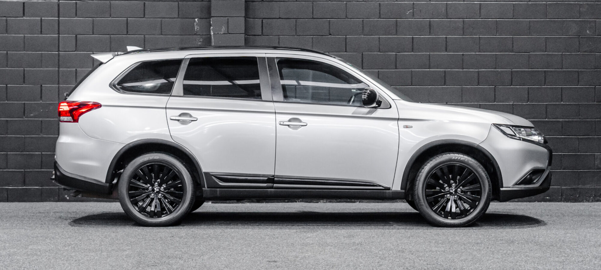 Vehicle Gallery Image