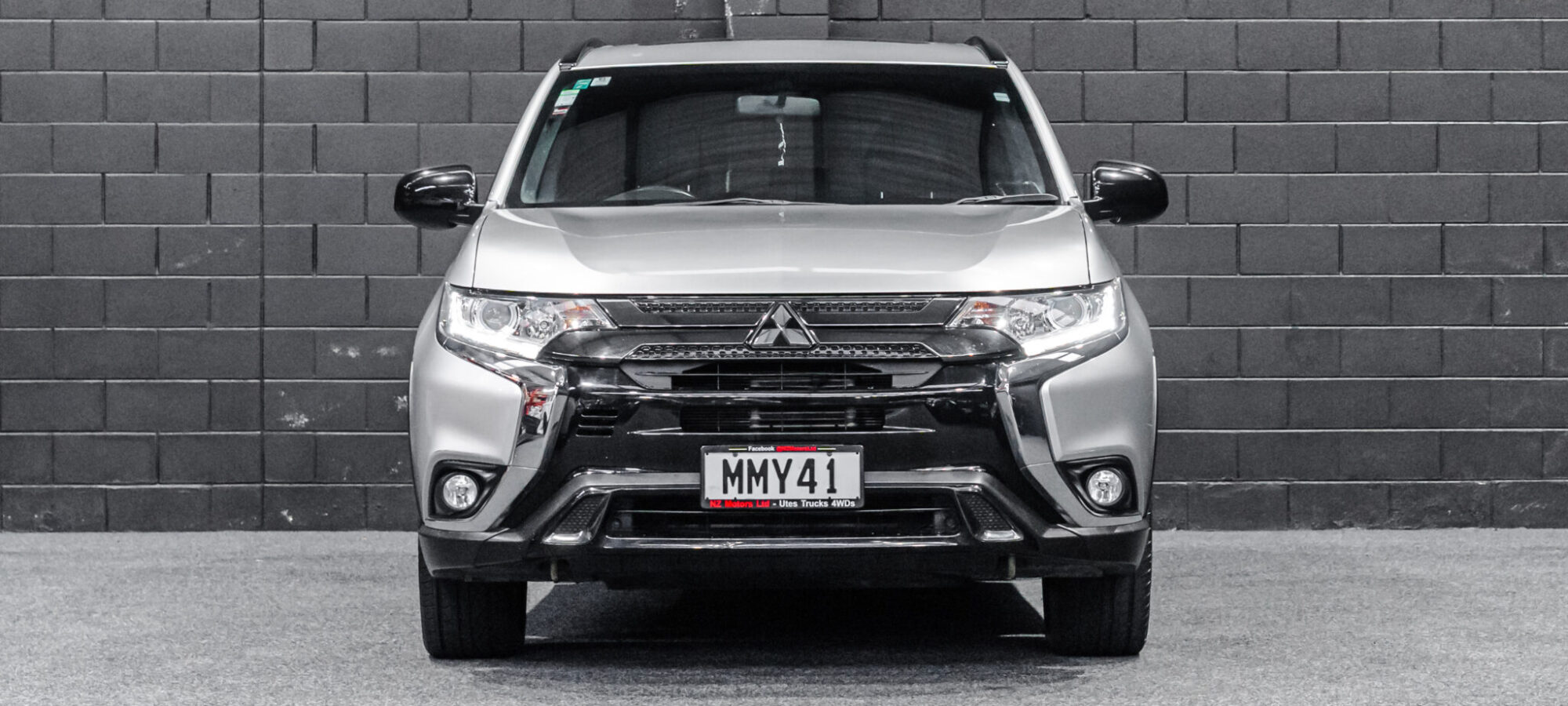 Vehicle Gallery Image