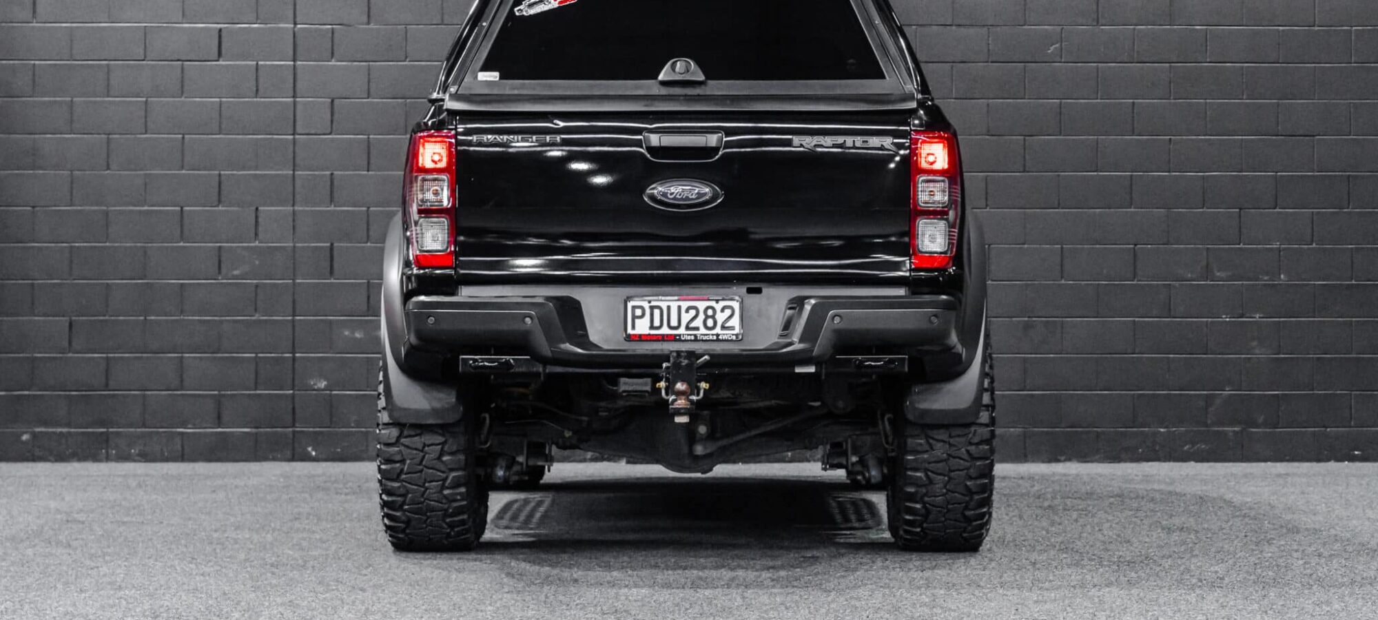 Vehicle Gallery Image