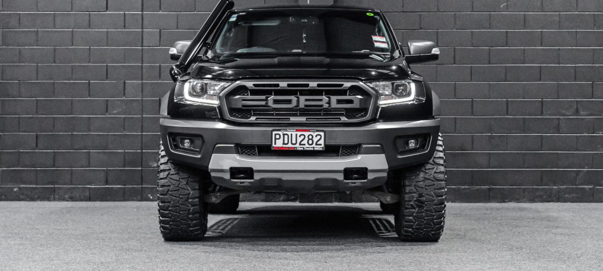 Vehicle Gallery Image