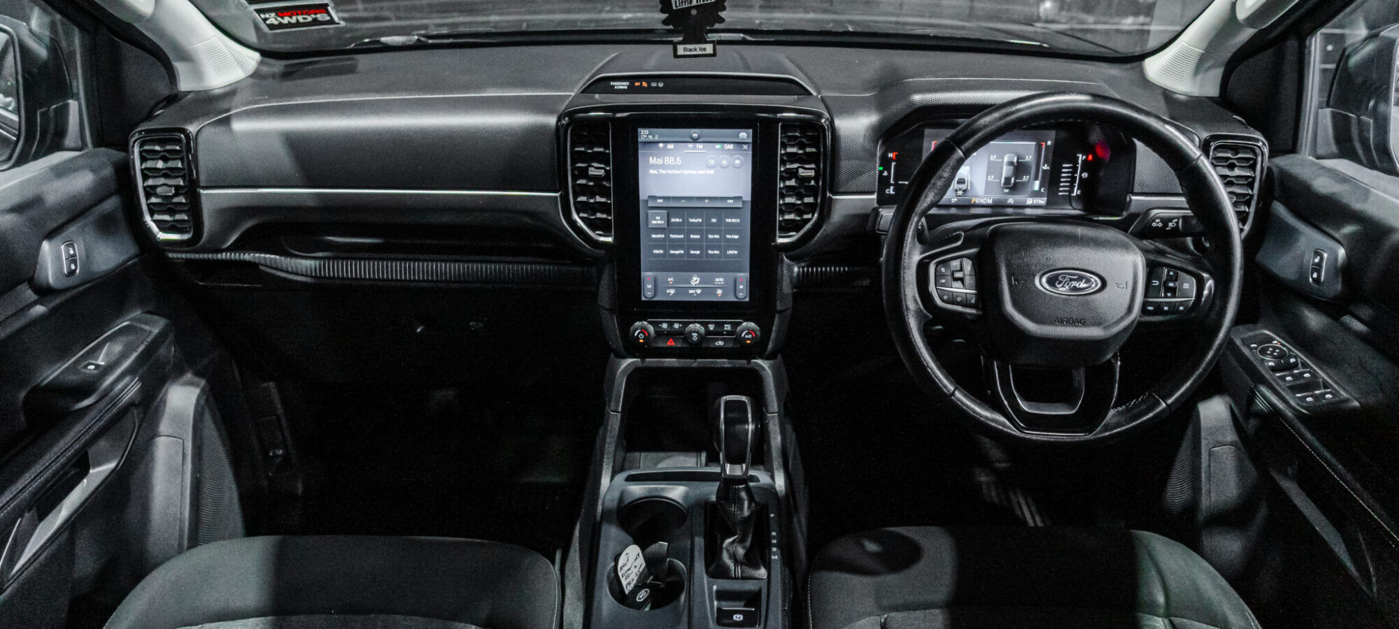 Vehicle Gallery Image