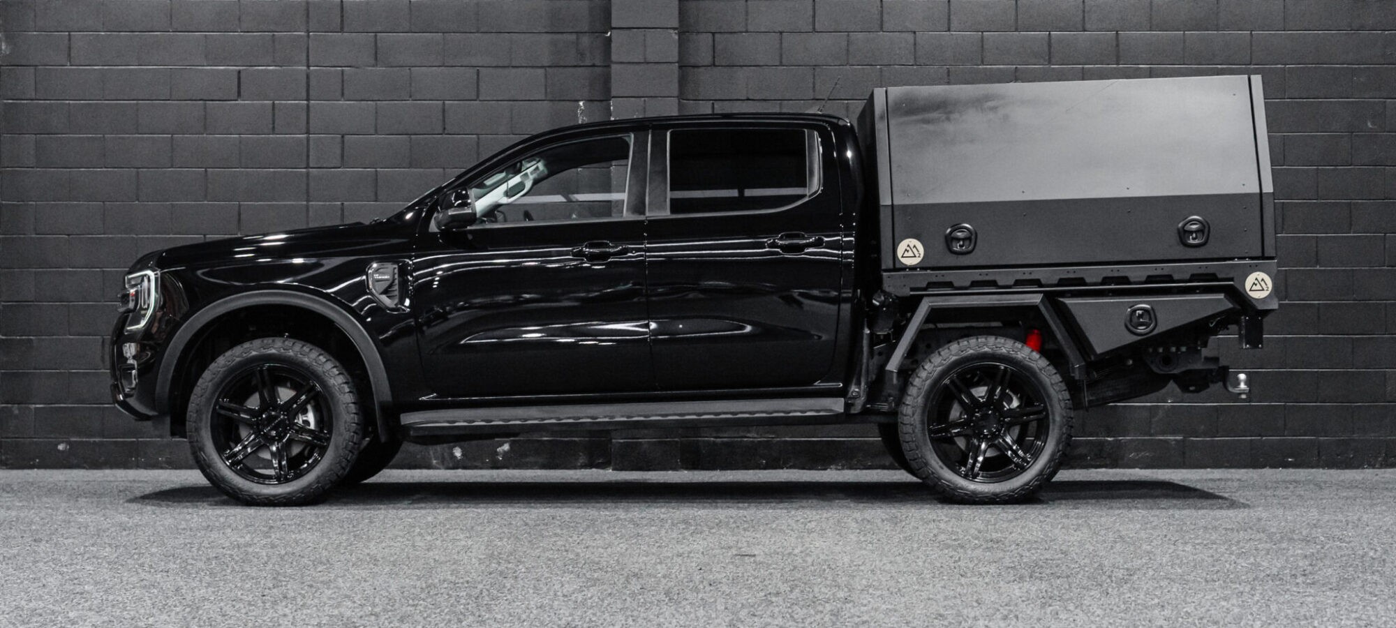 Vehicle Gallery Image