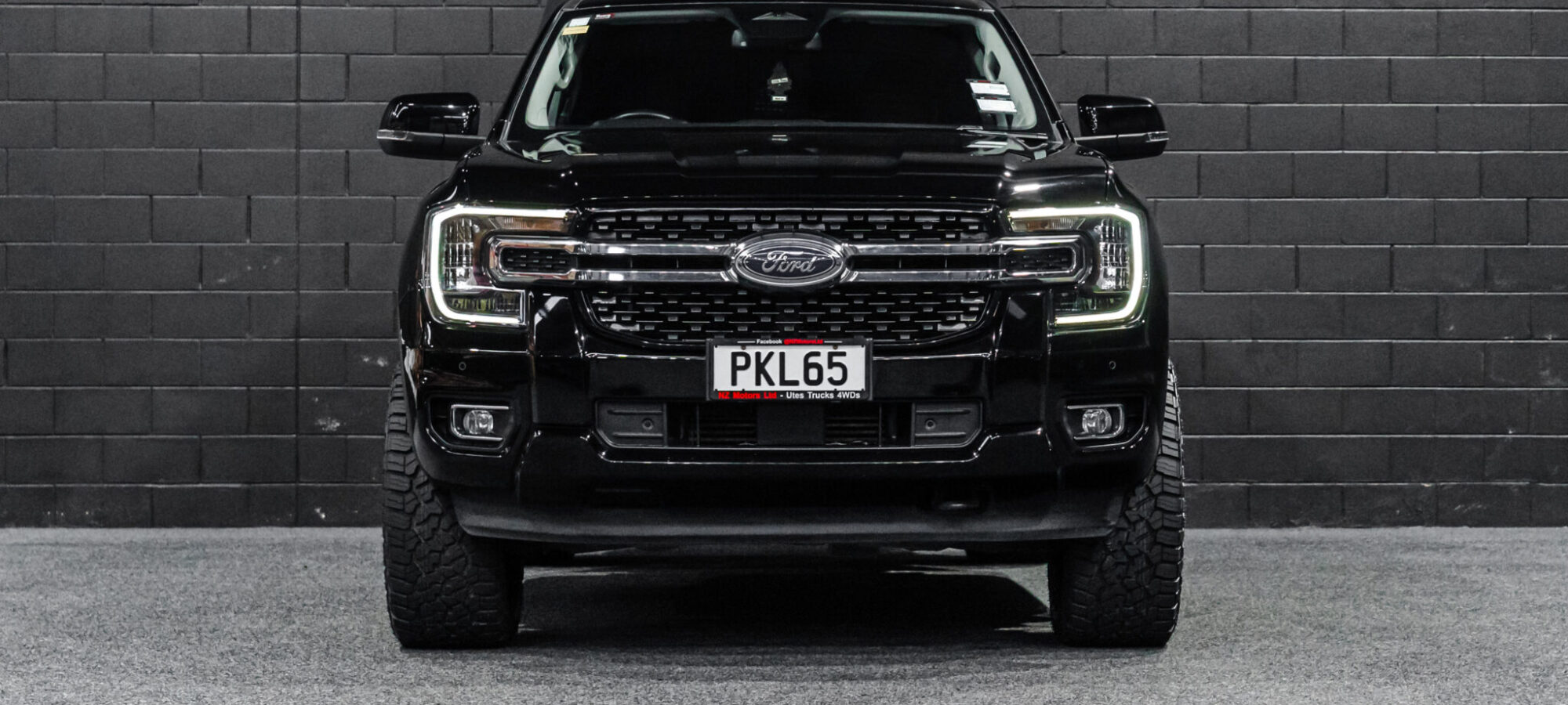 Vehicle Gallery Image