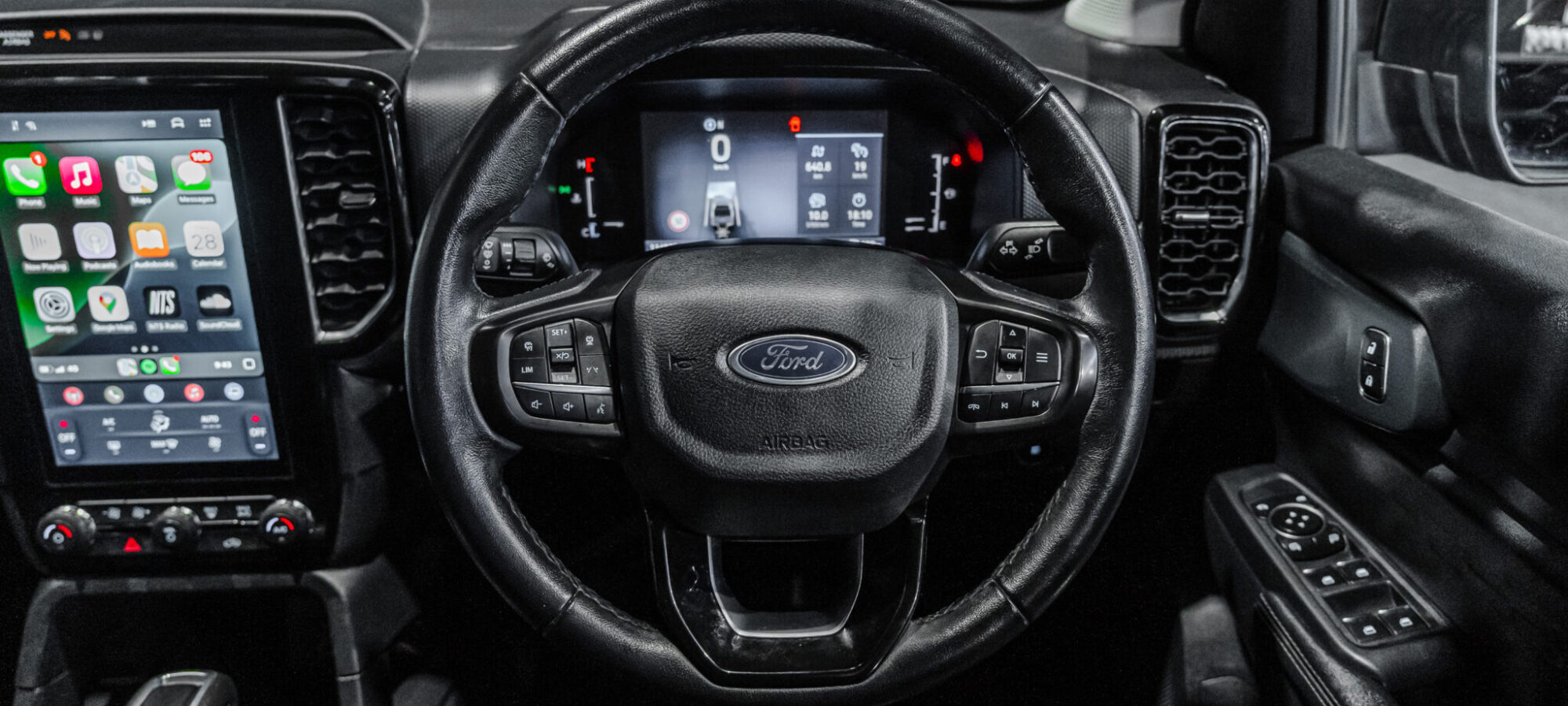 Vehicle Gallery Image