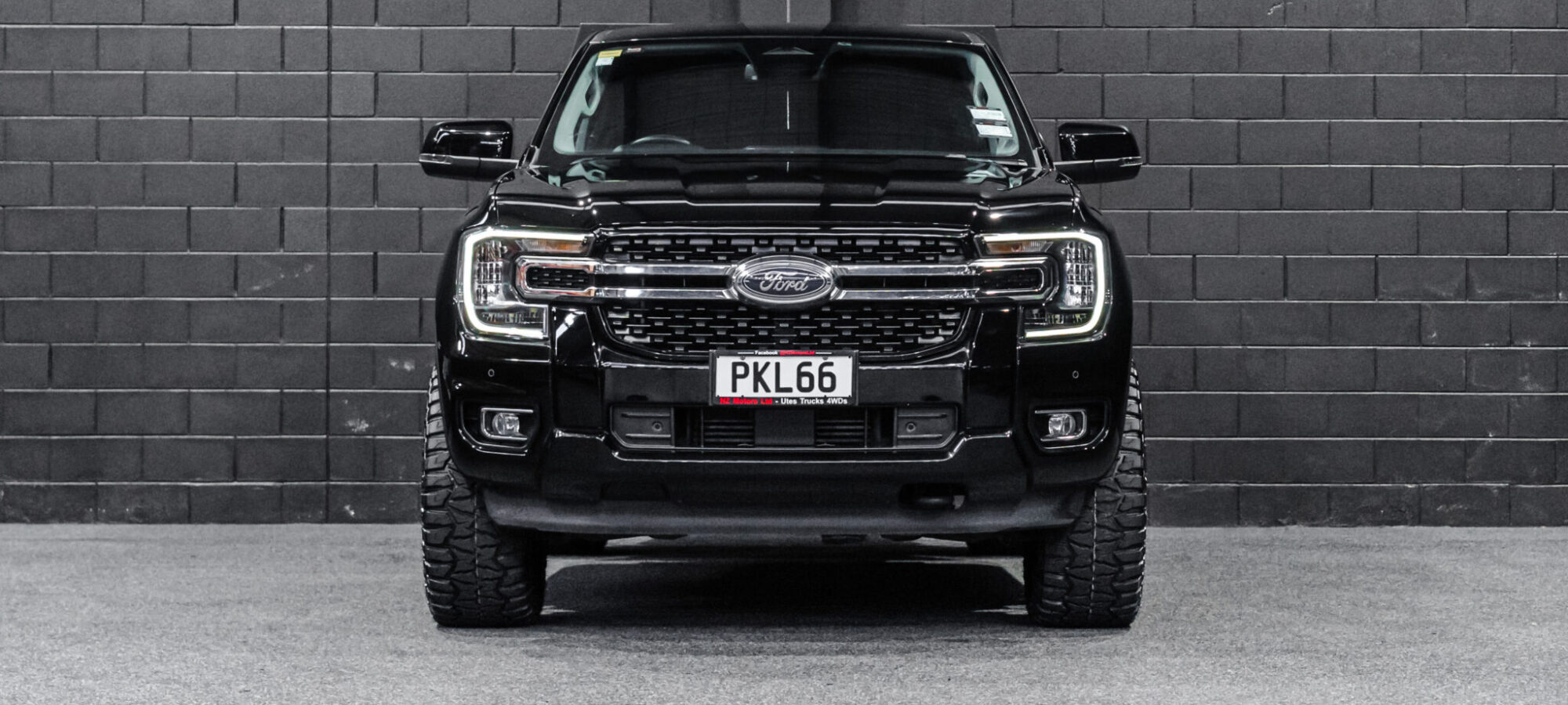 Vehicle Gallery Image