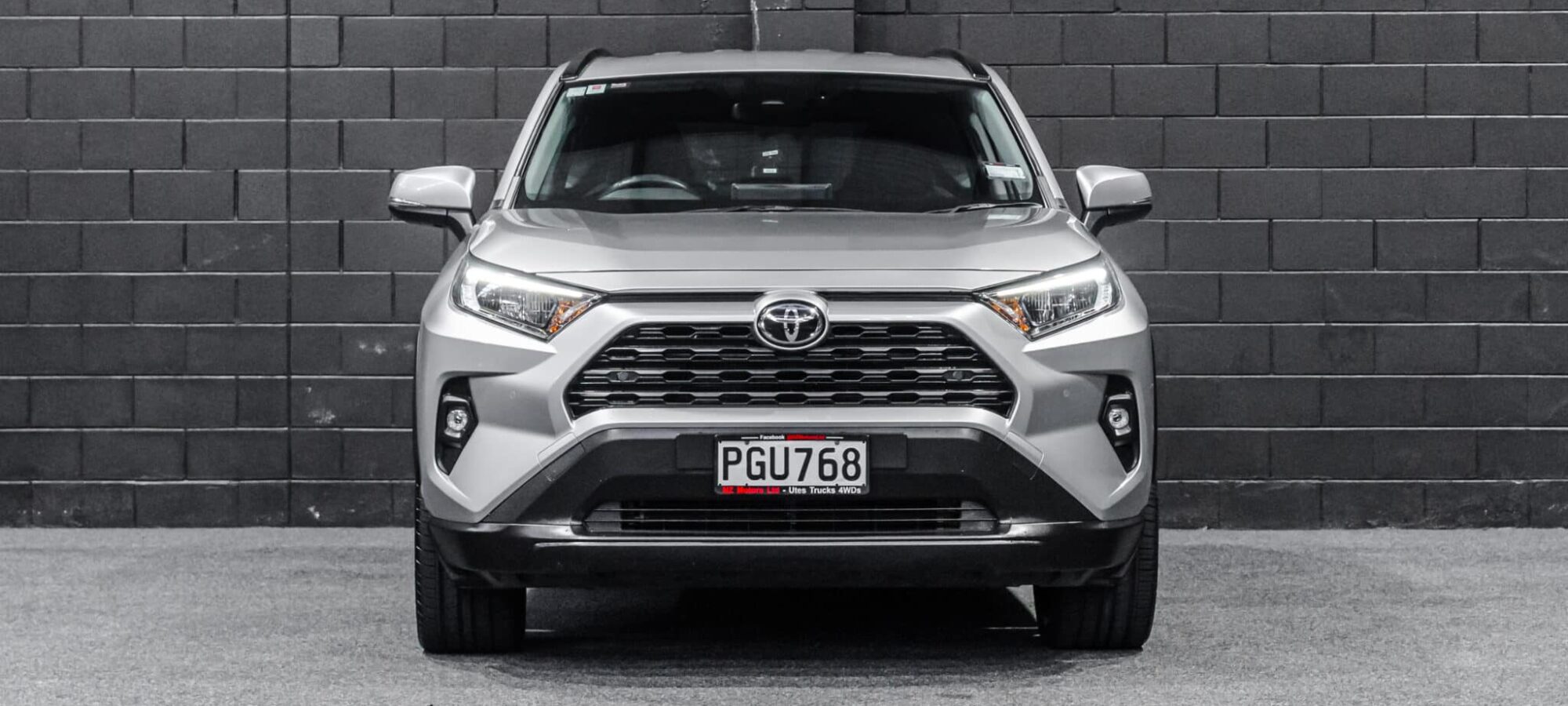 Vehicle Gallery Image