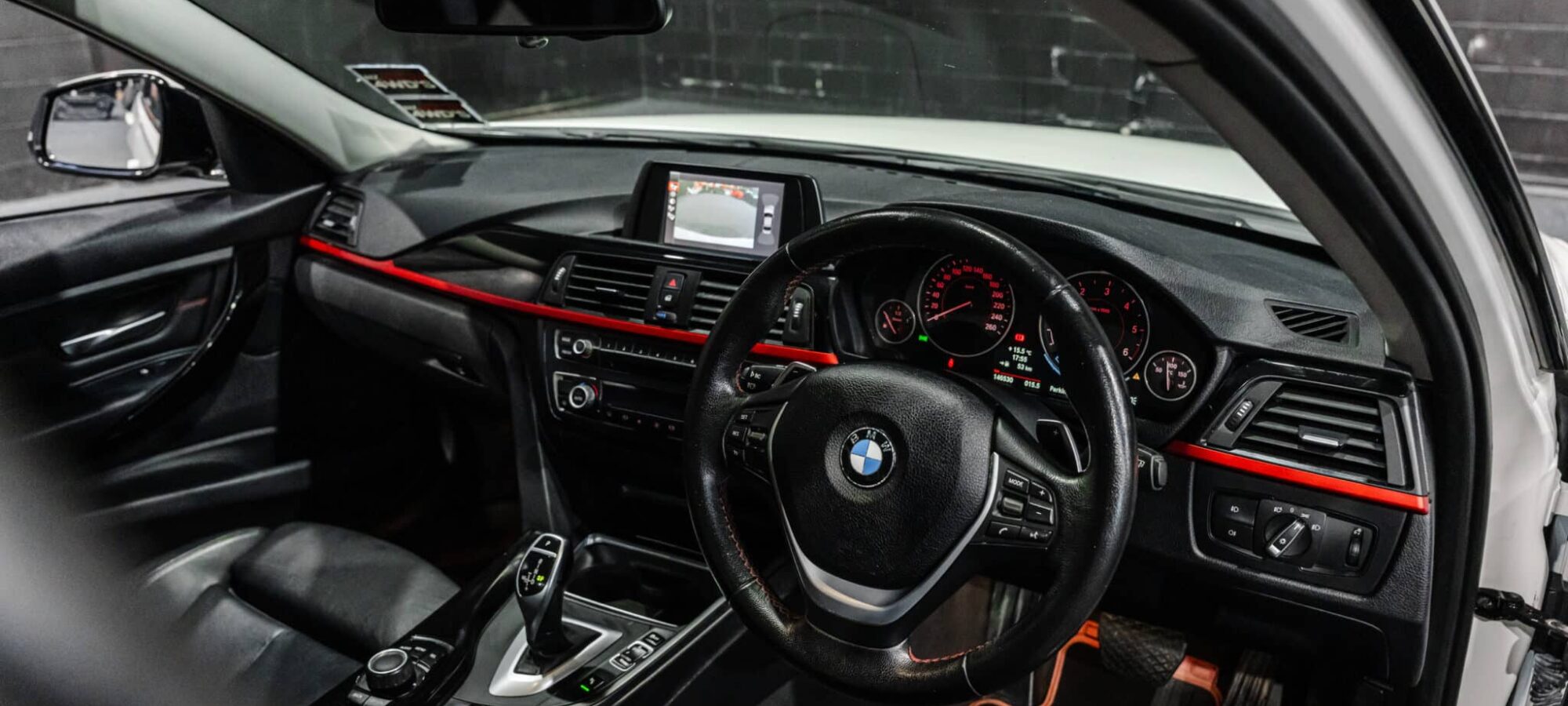 Vehicle Gallery Image