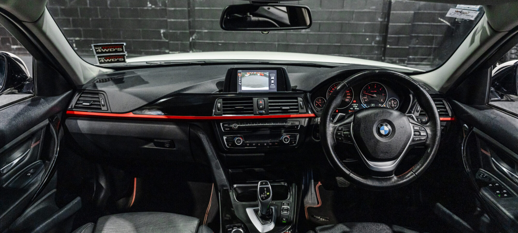 Vehicle Gallery Image