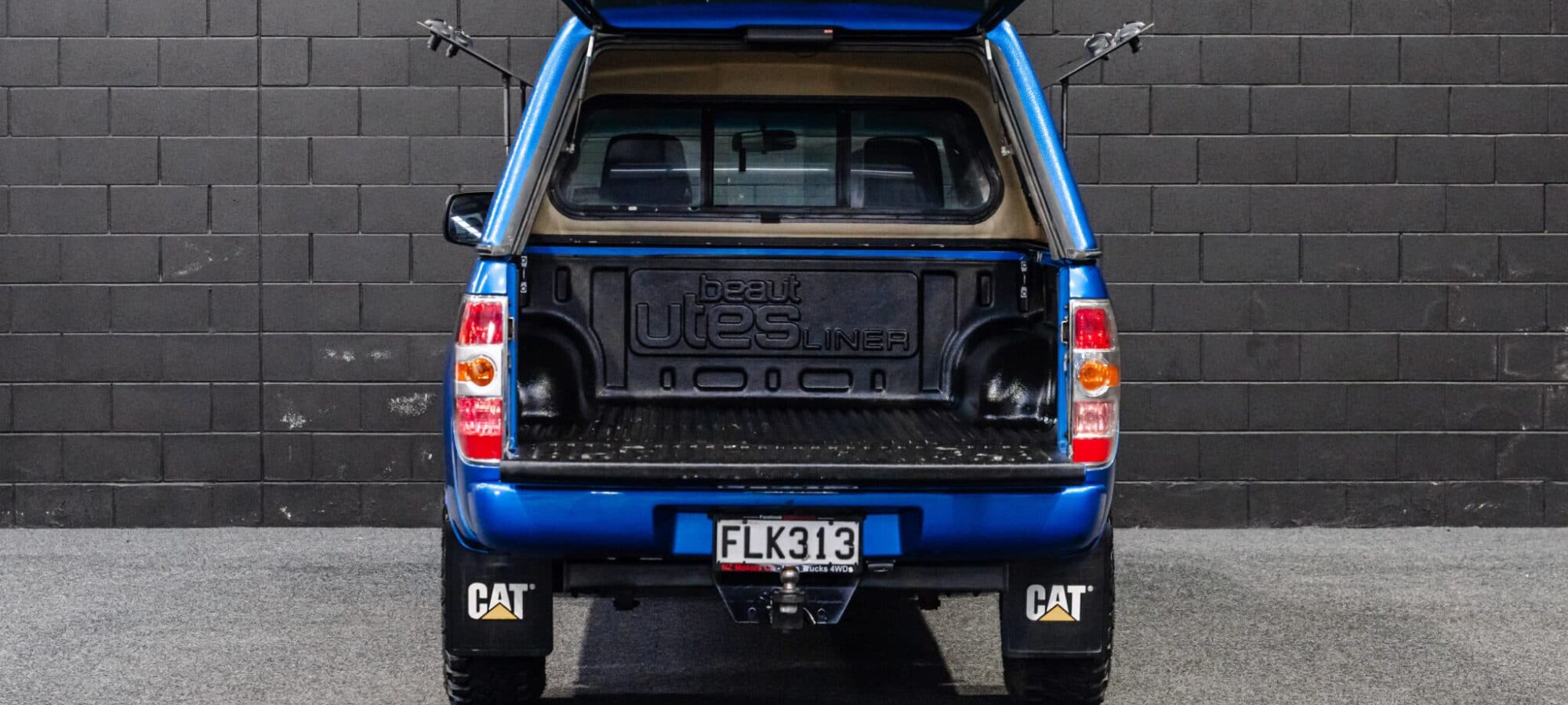 Vehicle Gallery Image