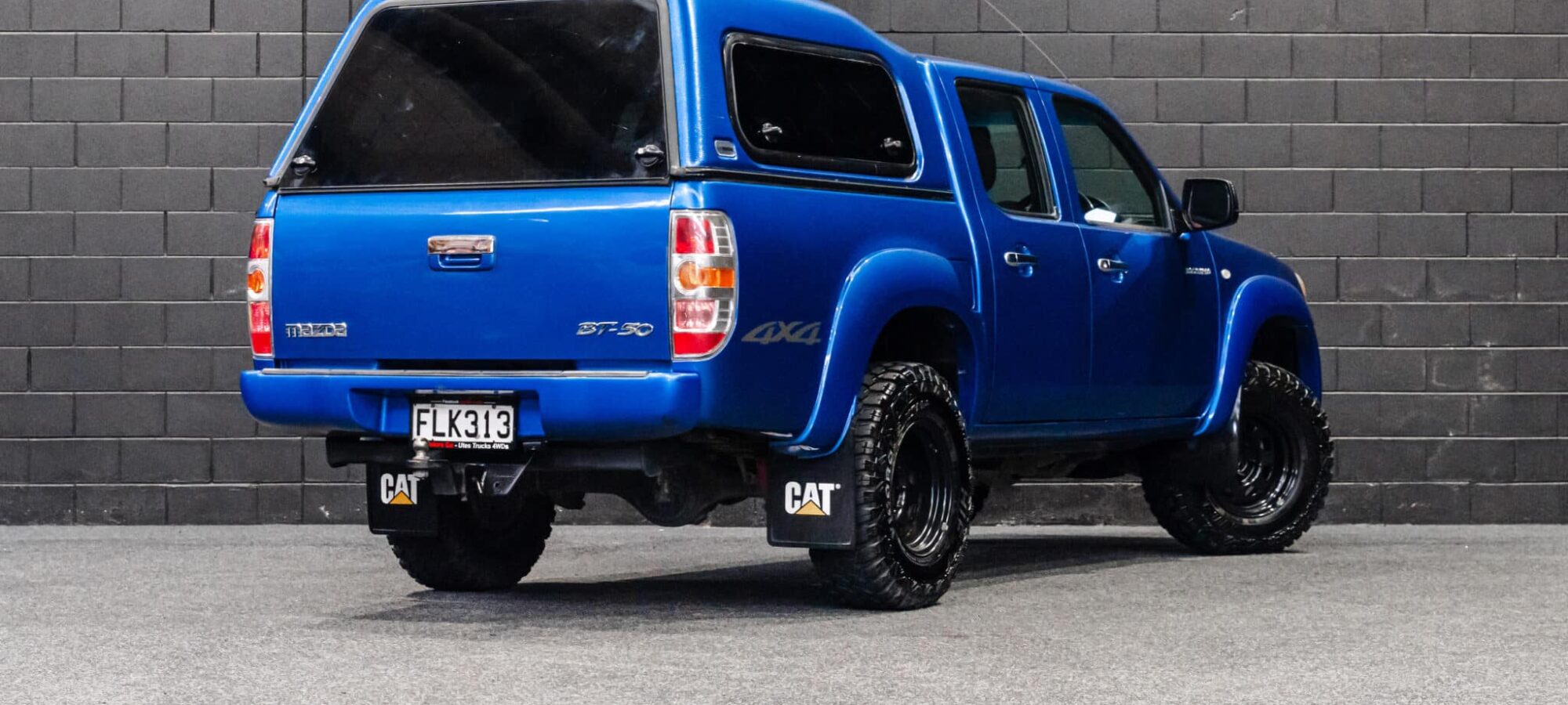 Vehicle Gallery Image