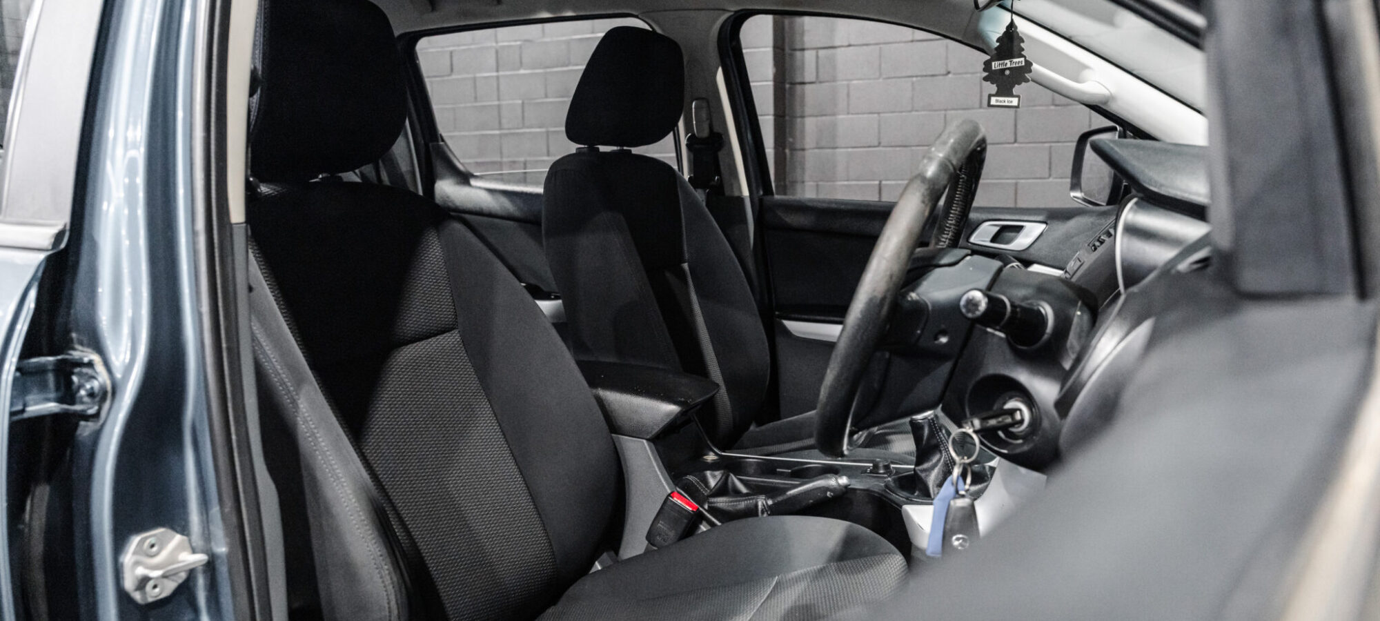 Vehicle Gallery Image