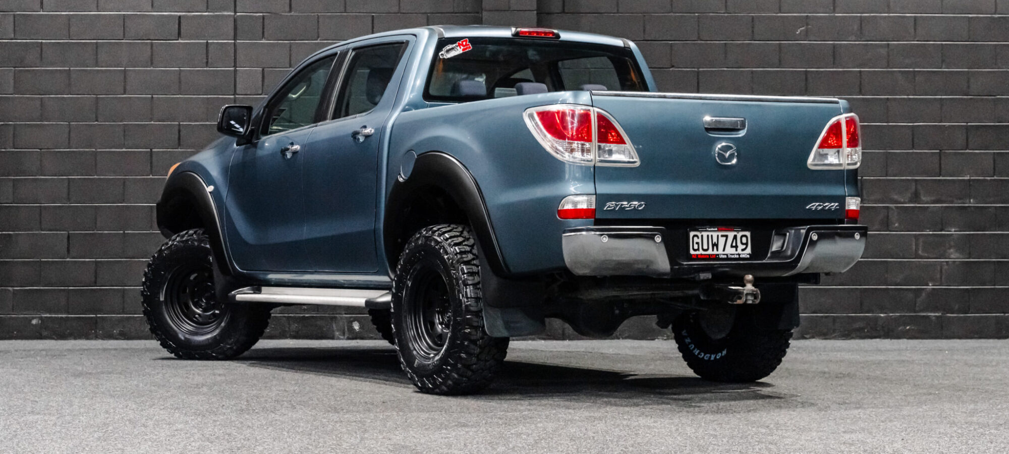 Vehicle Gallery Image