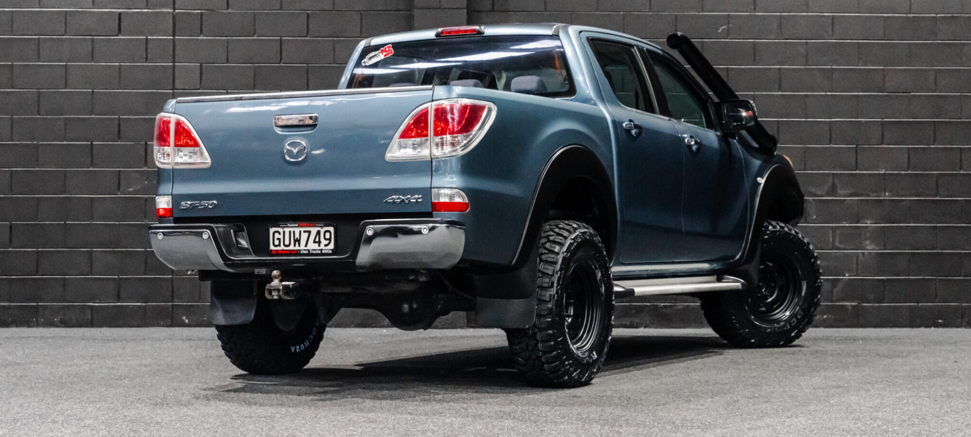 Vehicle Gallery Image