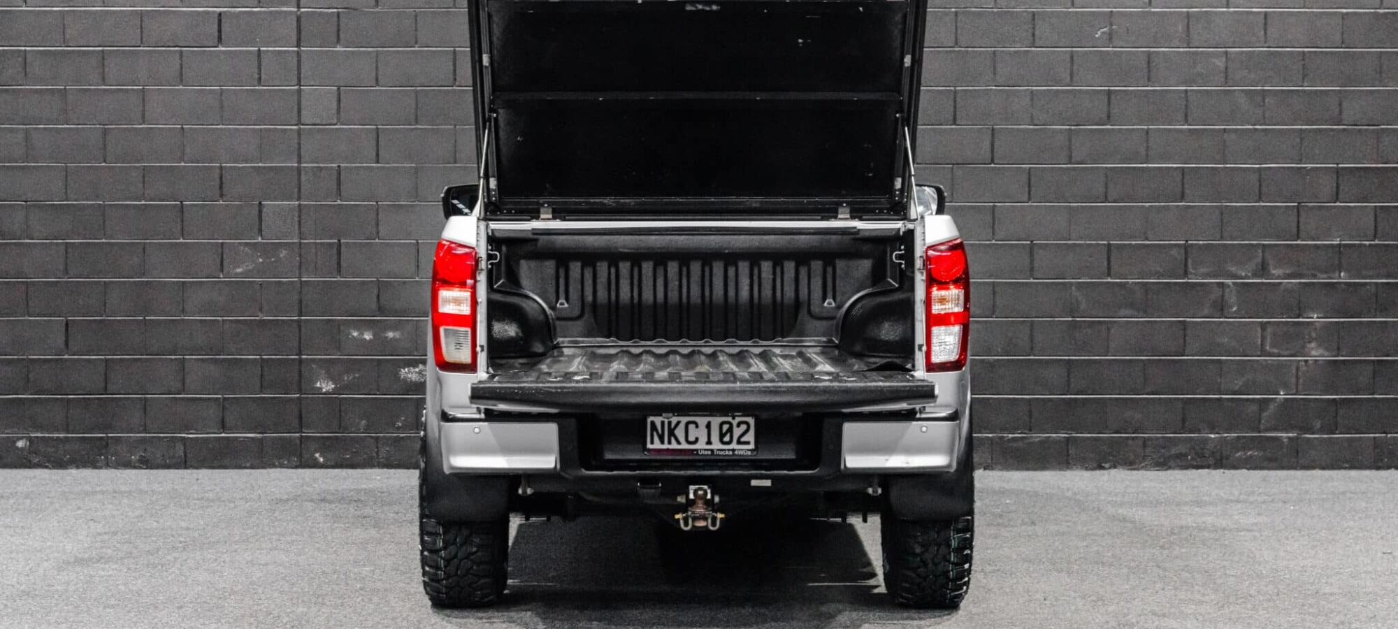 Vehicle Gallery Image