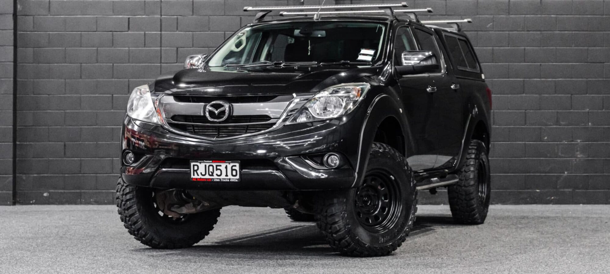 Vehicle Gallery Image