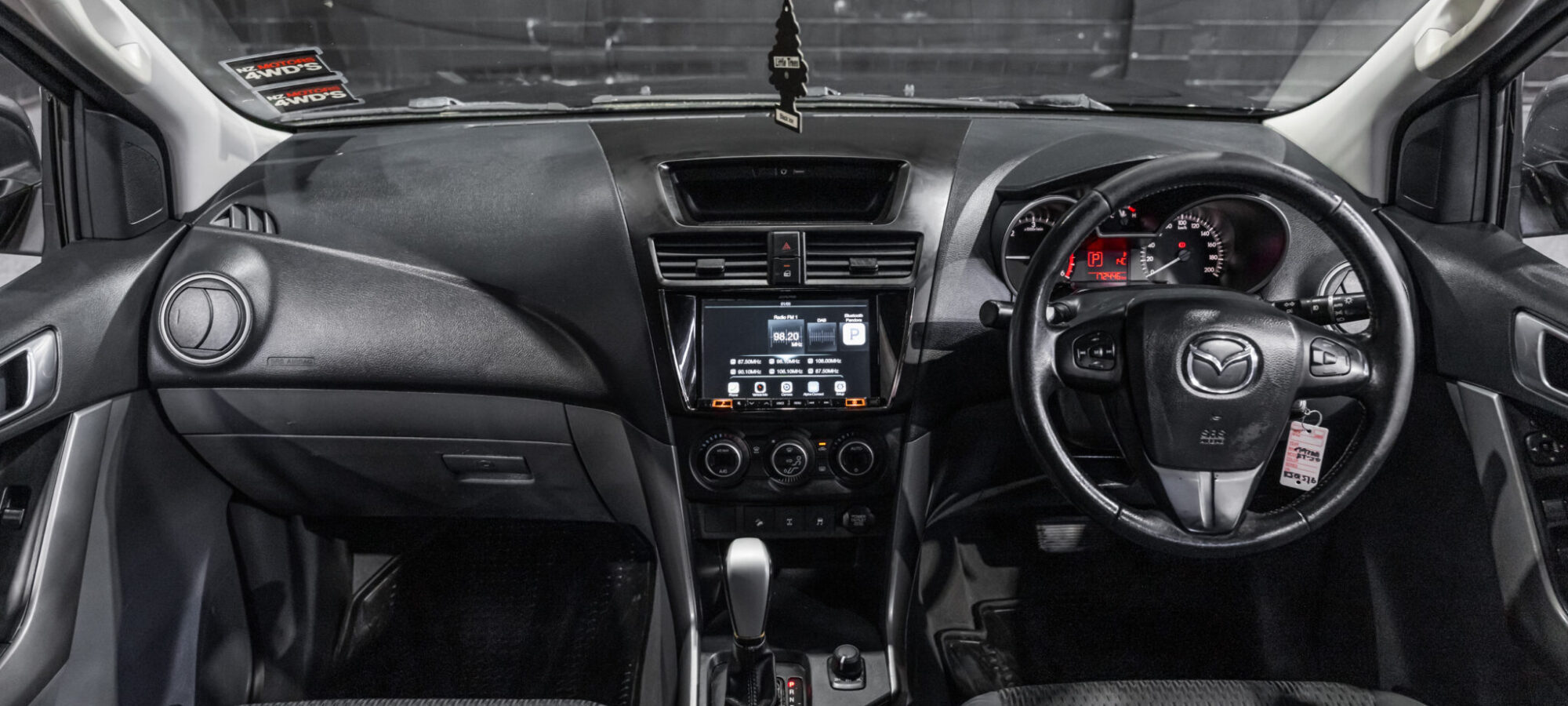 Vehicle Gallery Image