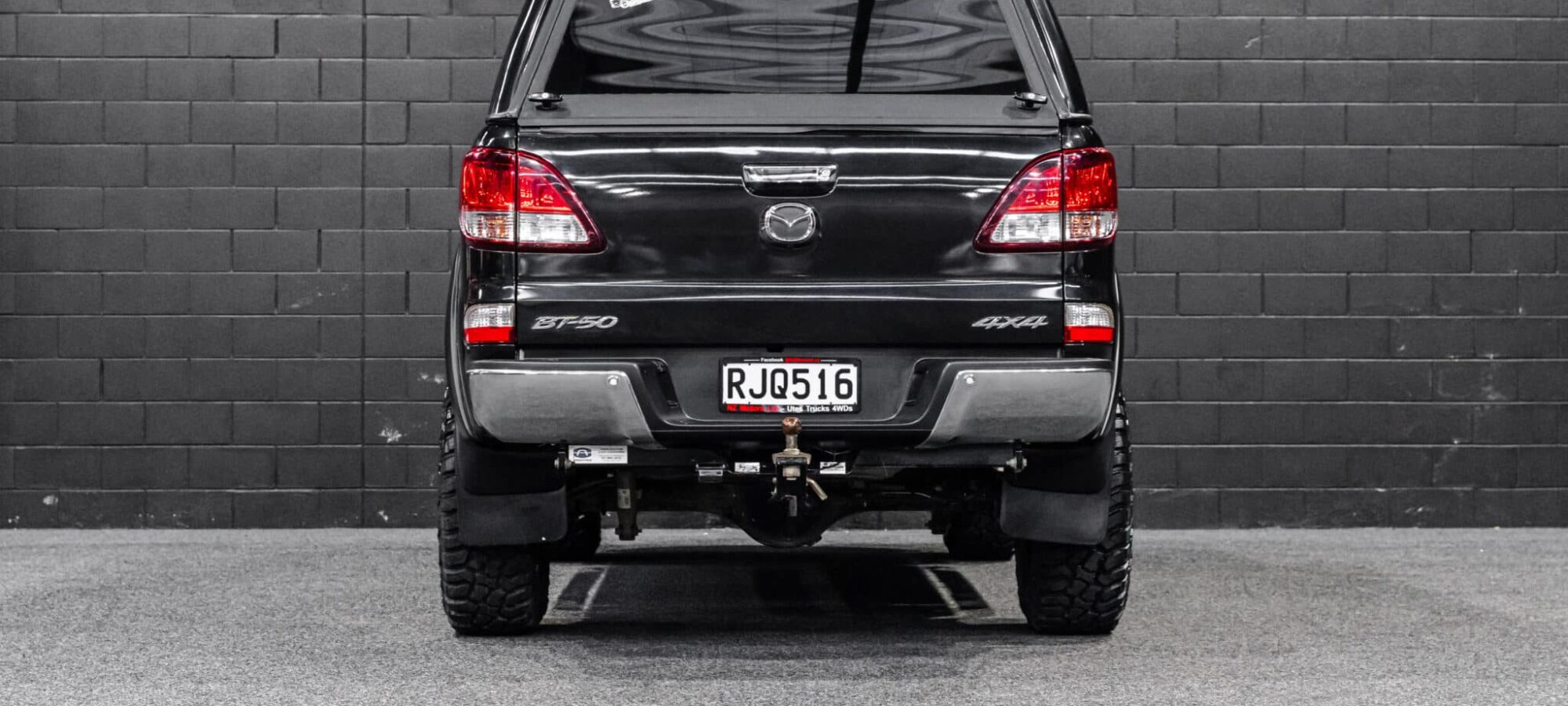 Vehicle Gallery Image