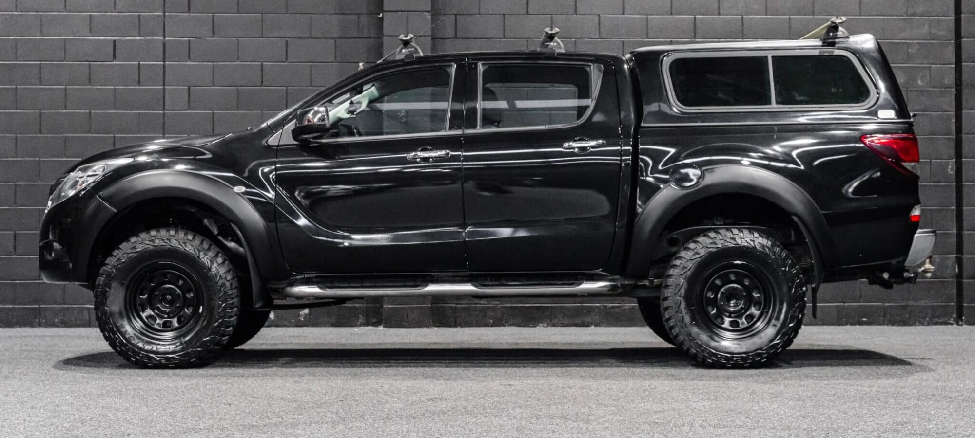 Vehicle Gallery Image