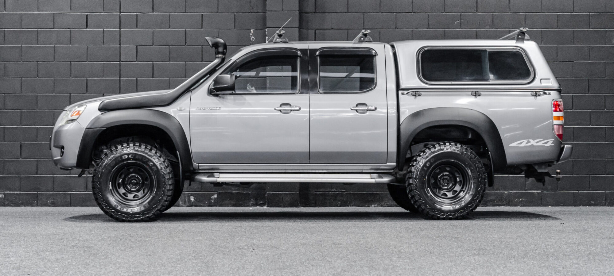 Vehicle Gallery Image
