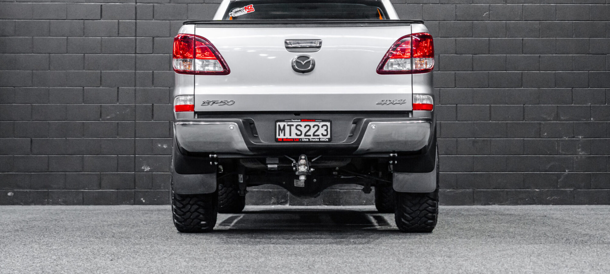 Vehicle Gallery Image