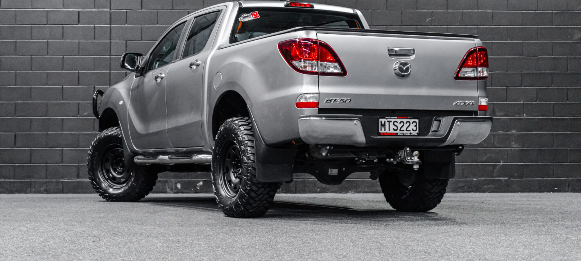Vehicle Gallery Image