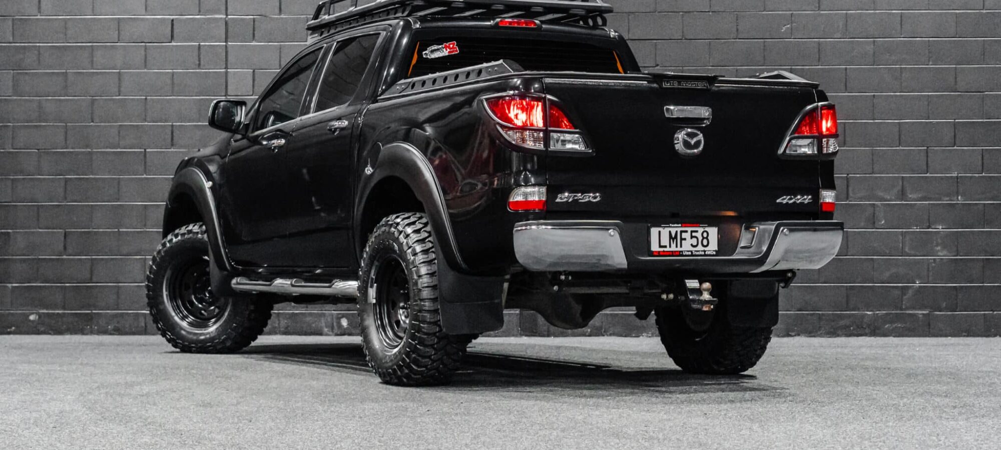 Vehicle Gallery Image