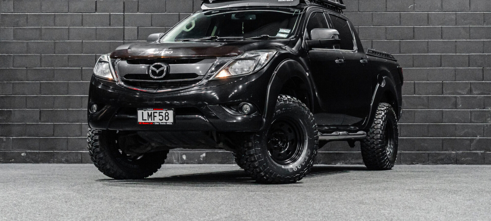 Vehicle Gallery Image