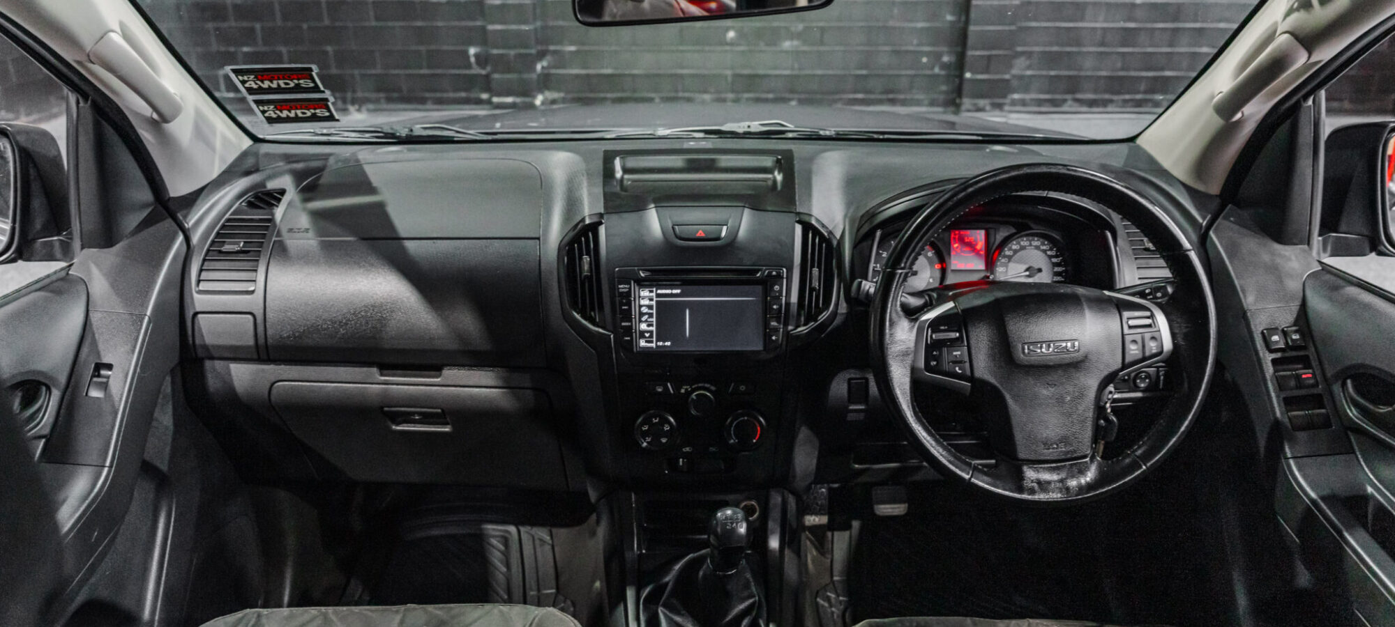 Vehicle Gallery Image