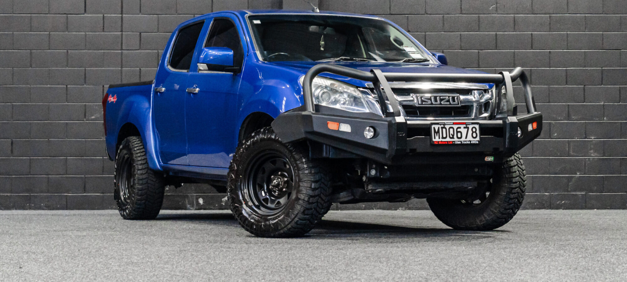 Vehicle Gallery Image
