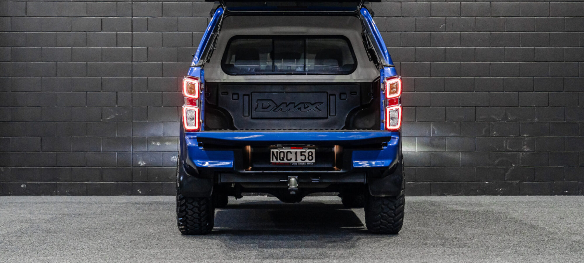 Vehicle Gallery Image