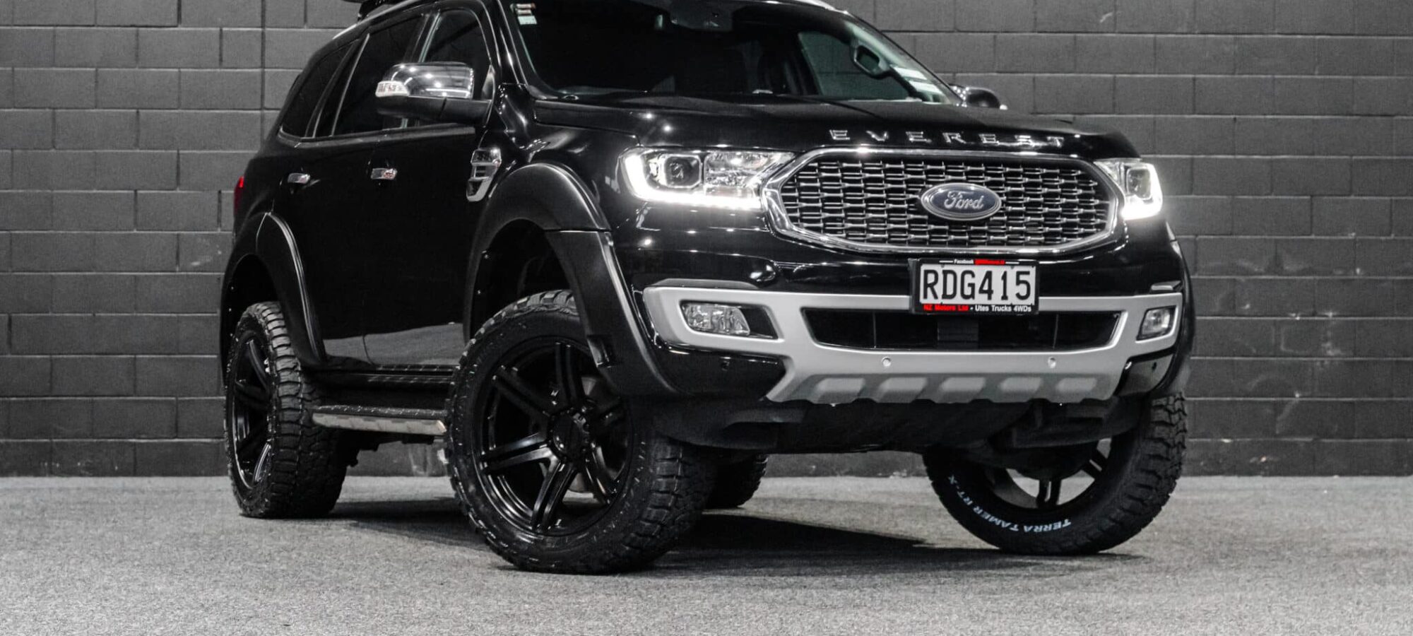 Vehicle Gallery Image