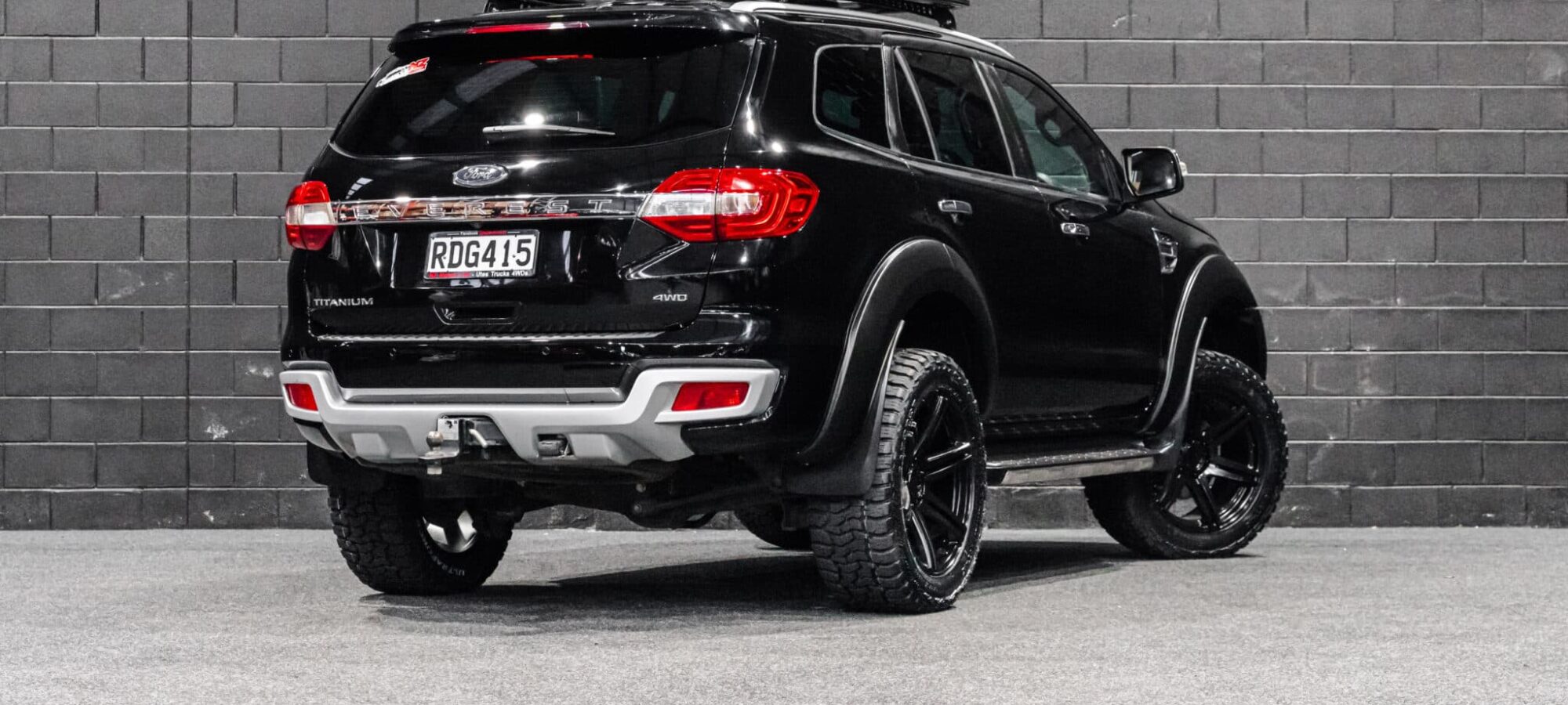 Vehicle Gallery Image