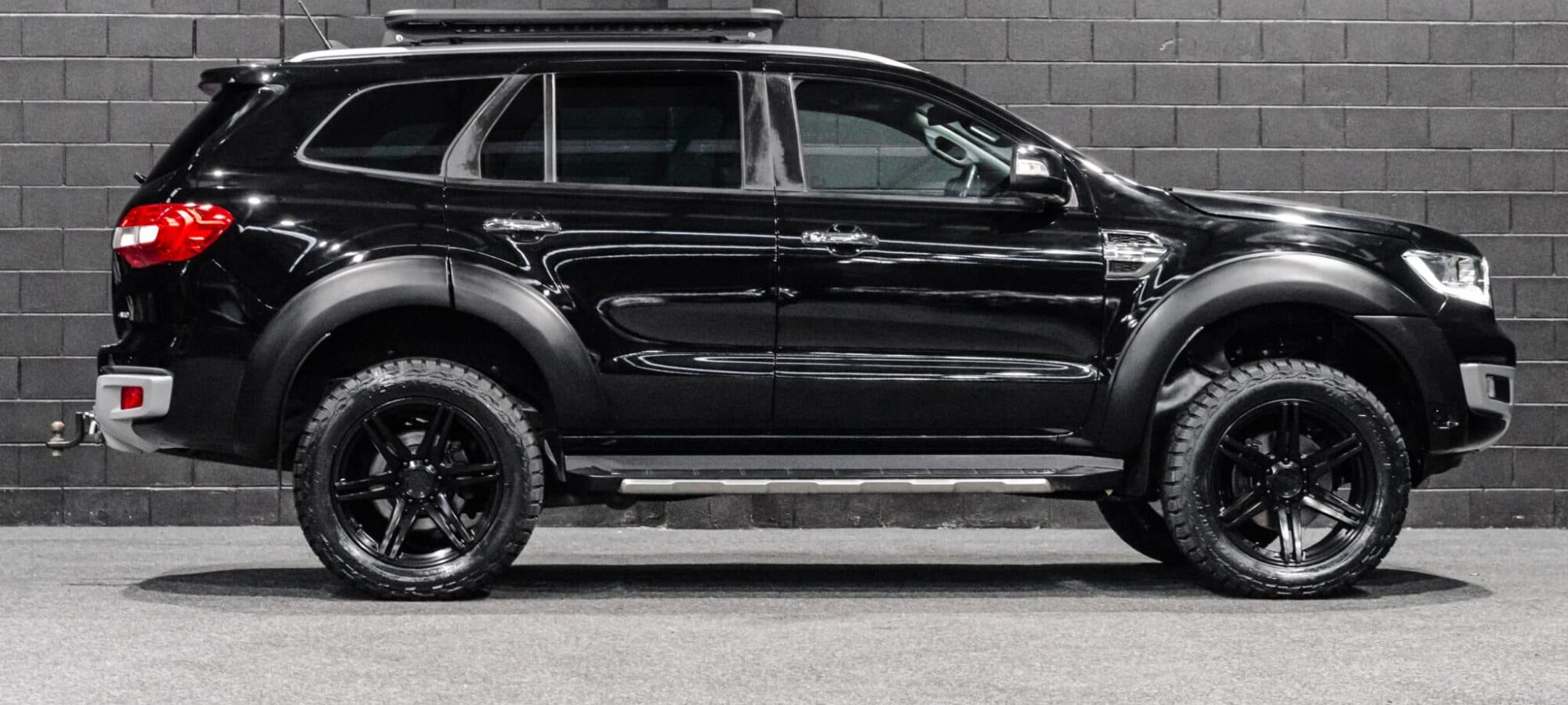 Vehicle Gallery Image