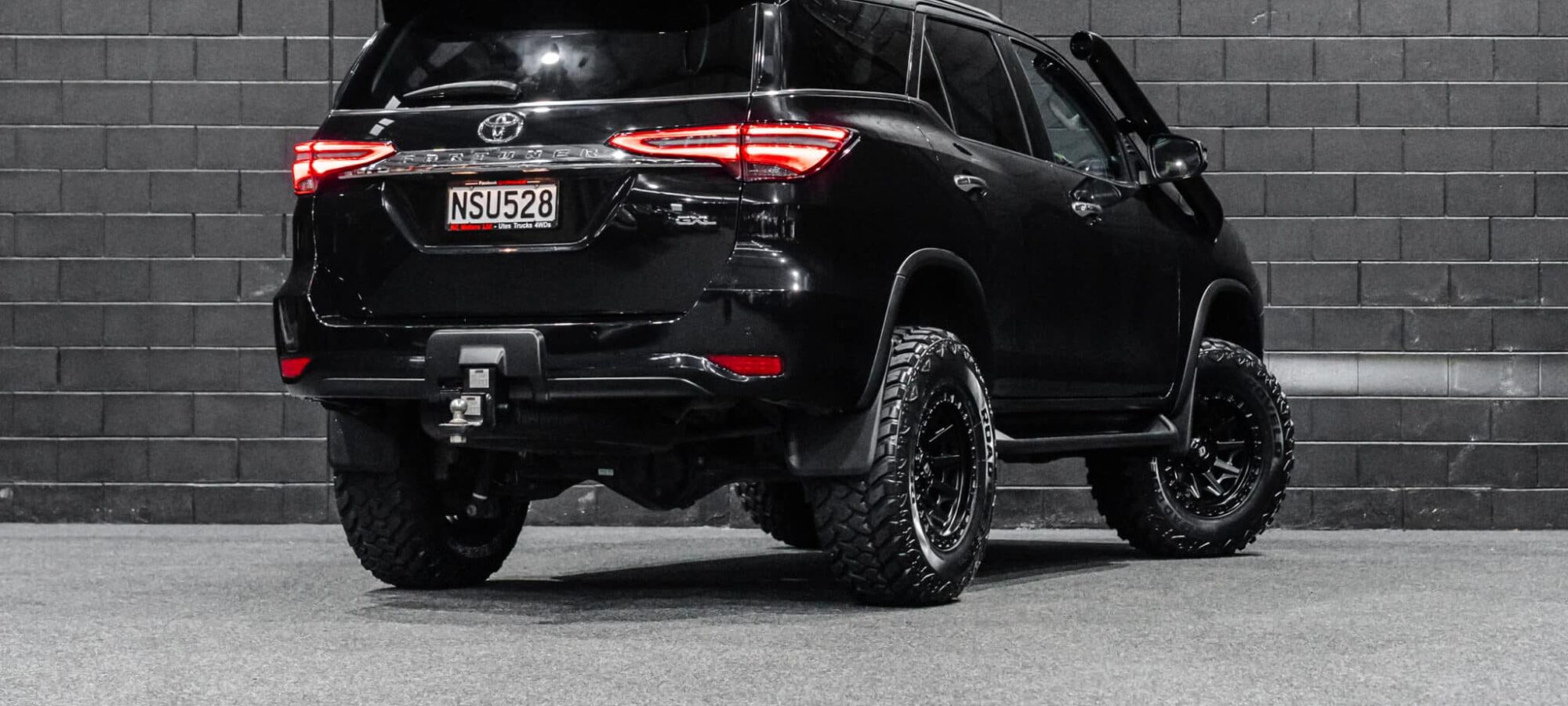 Vehicle Gallery Image