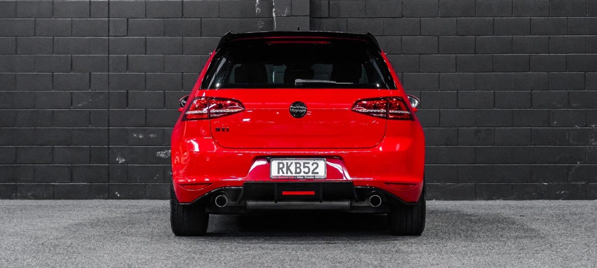 Vehicle Gallery Image