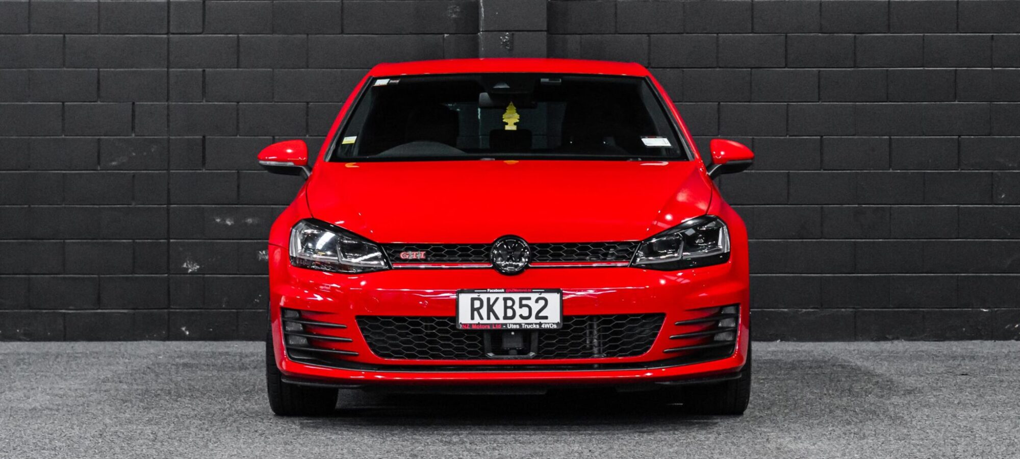 Vehicle Gallery Image