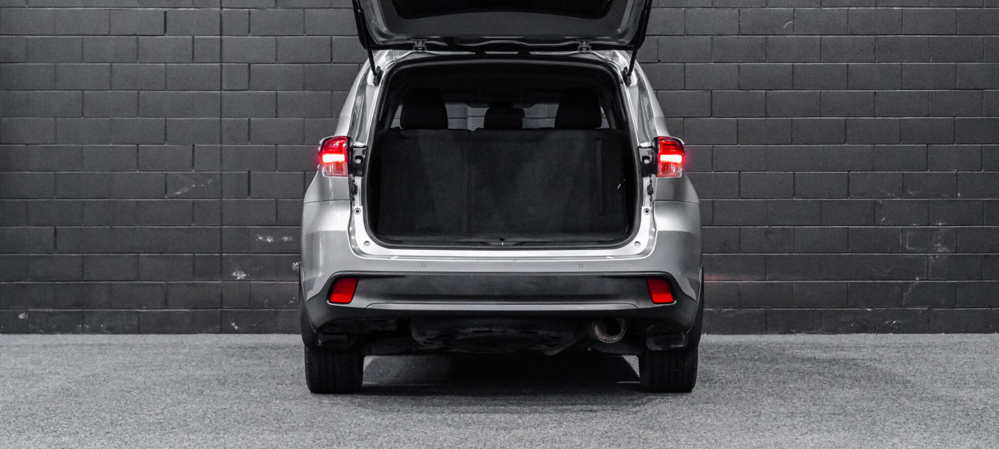 Vehicle Gallery Image