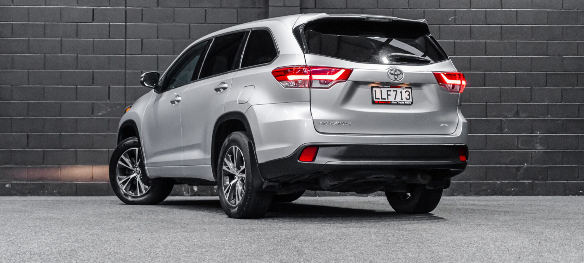Vehicle Gallery Image