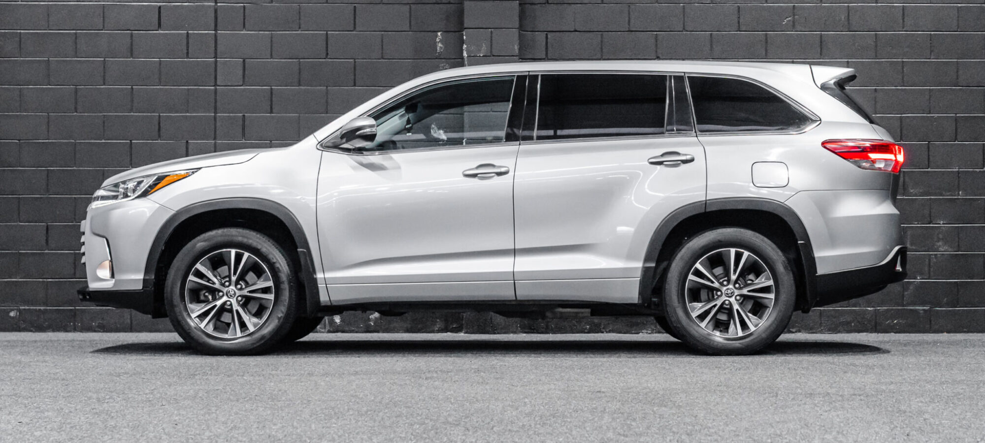 Vehicle Gallery Image