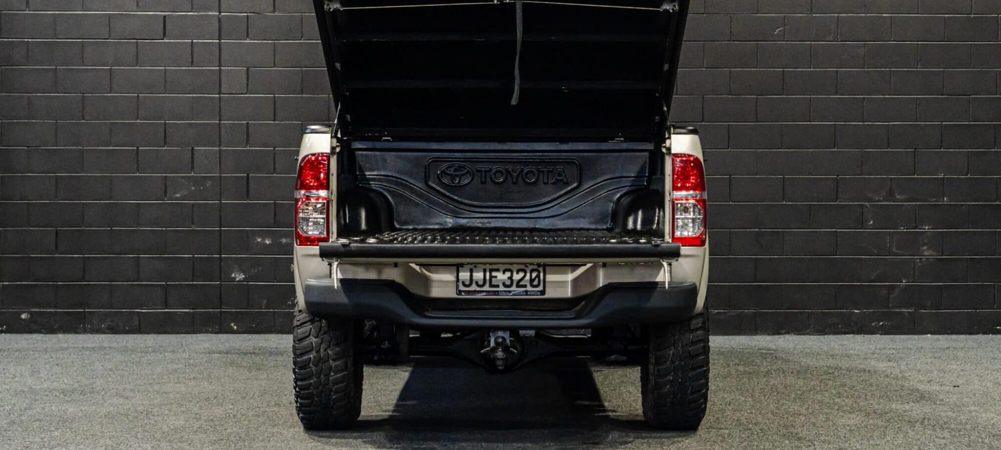 Vehicle Gallery Image
