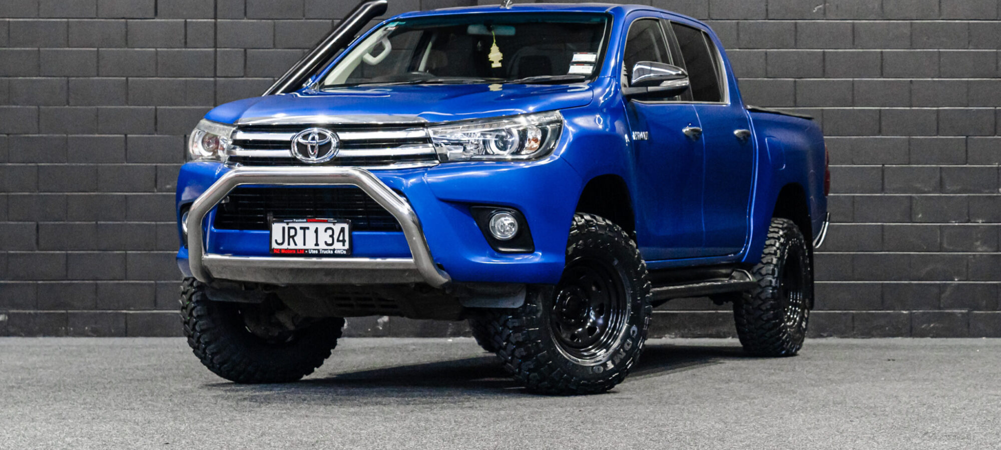 Vehicle Gallery Image