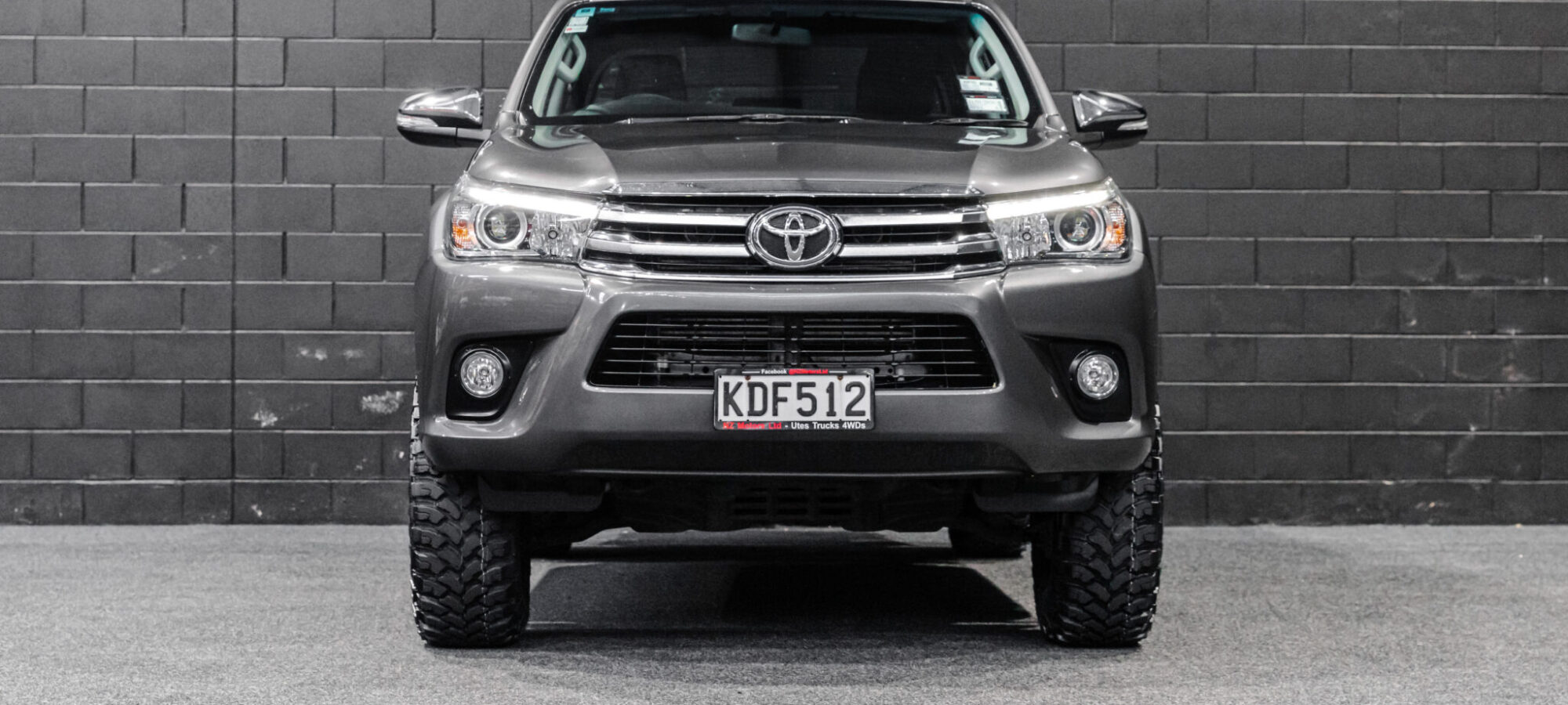 Vehicle Gallery Image