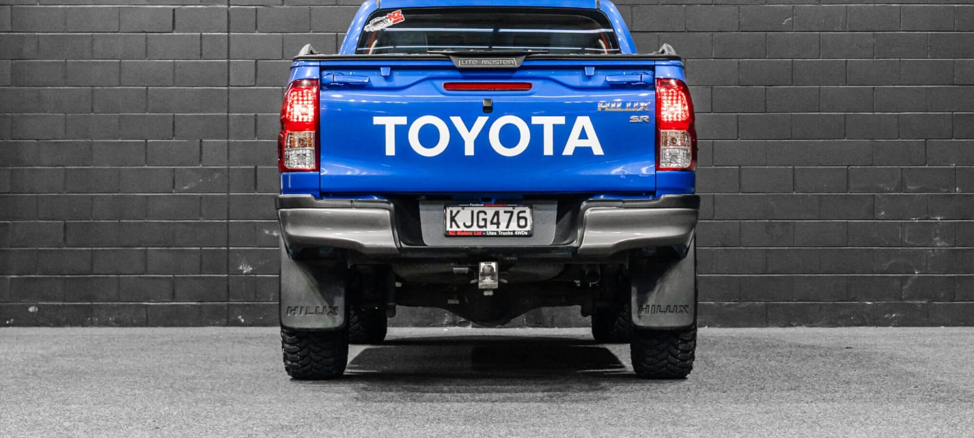 Vehicle Gallery Image