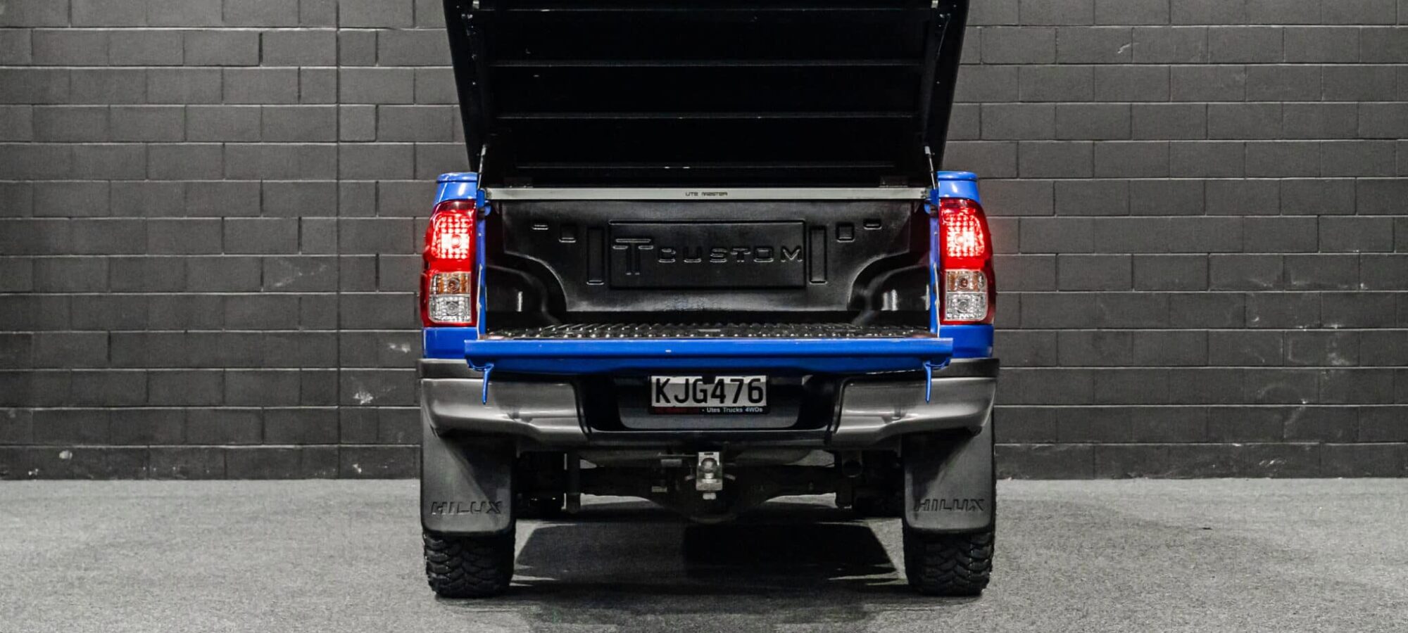 Vehicle Gallery Image