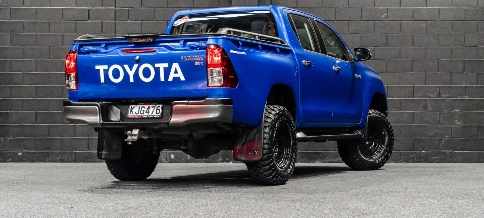 Vehicle Gallery Image